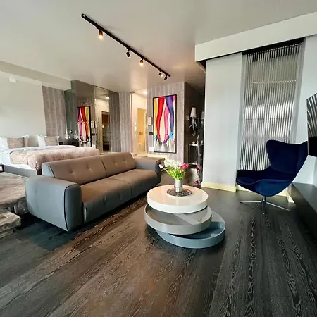 Urban Bliss Jacuzzi